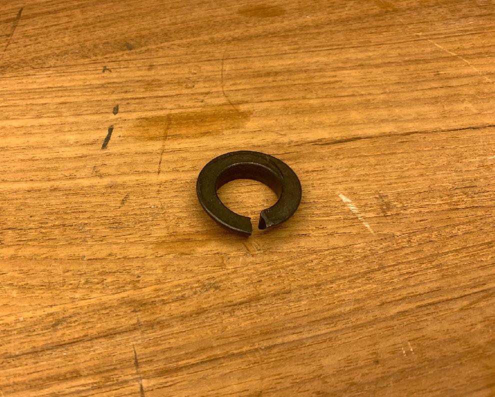 1004433 Grove YB 7722 WASHER, SPRING LOCK, WHEEL