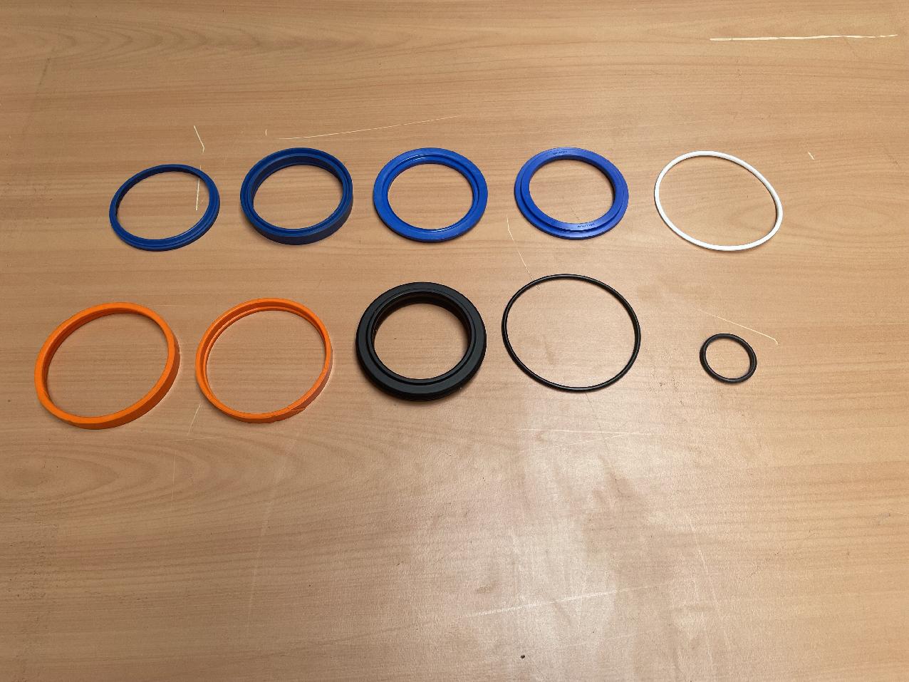 2313310 Grove GMK 3050 SEAL KIT