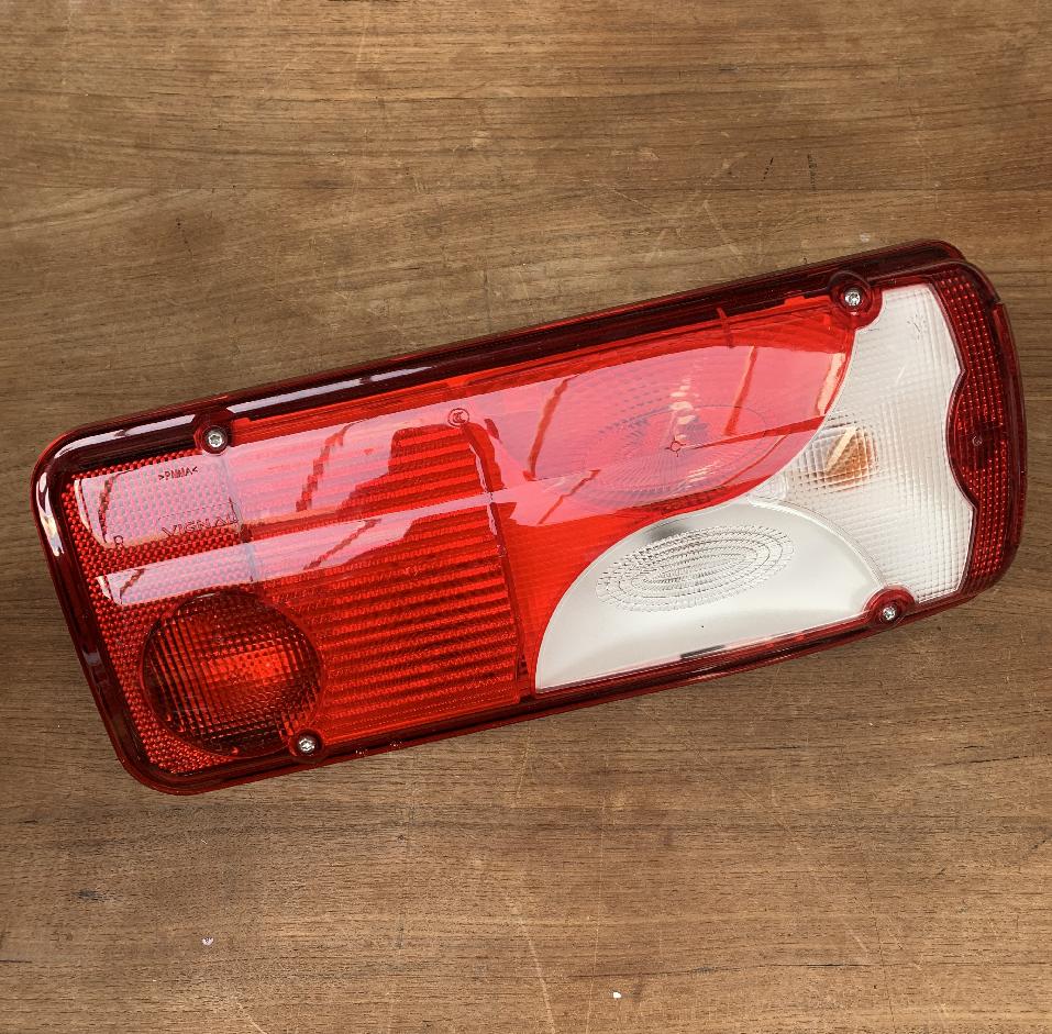 3137251 Grove GMK 6300L REAR LIGHT RH 