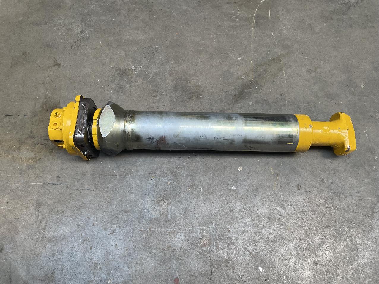 3319459 Grove GMK 4075 COUNTERWEIGHT CYLINDER