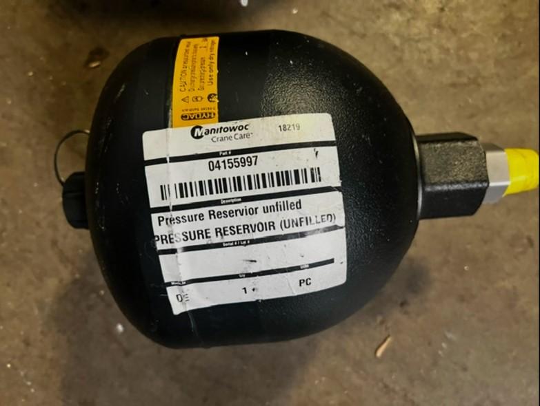 3036246 Grove GMK 2035 PRESSURE ACCUMULATOR