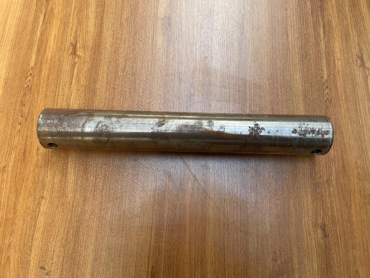 6810001990 Grove AT / RT / GMK LIFT CYL SHAFT