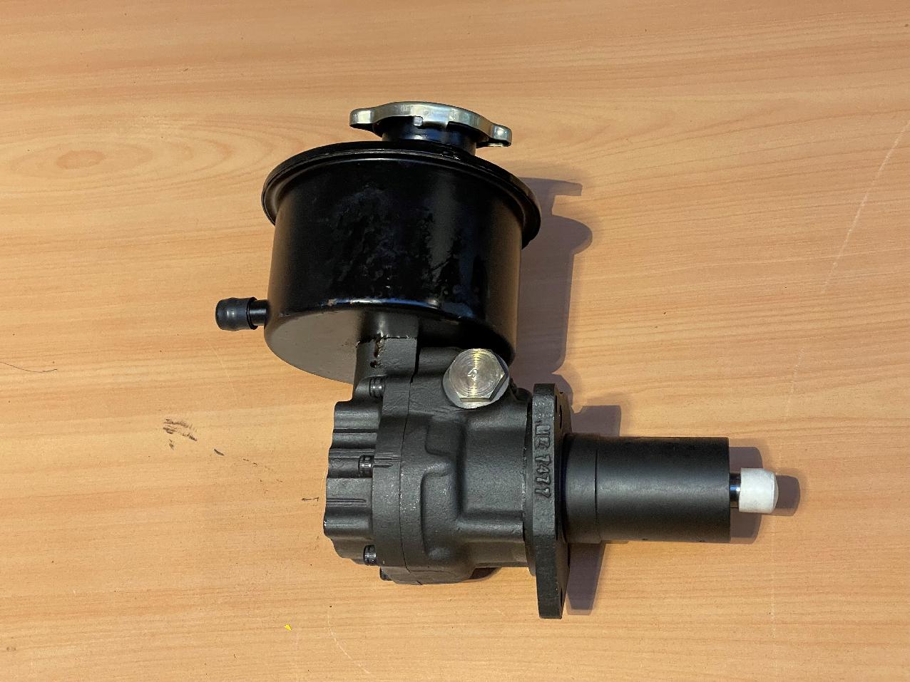 709133 Grove GMK STEERING PUMP