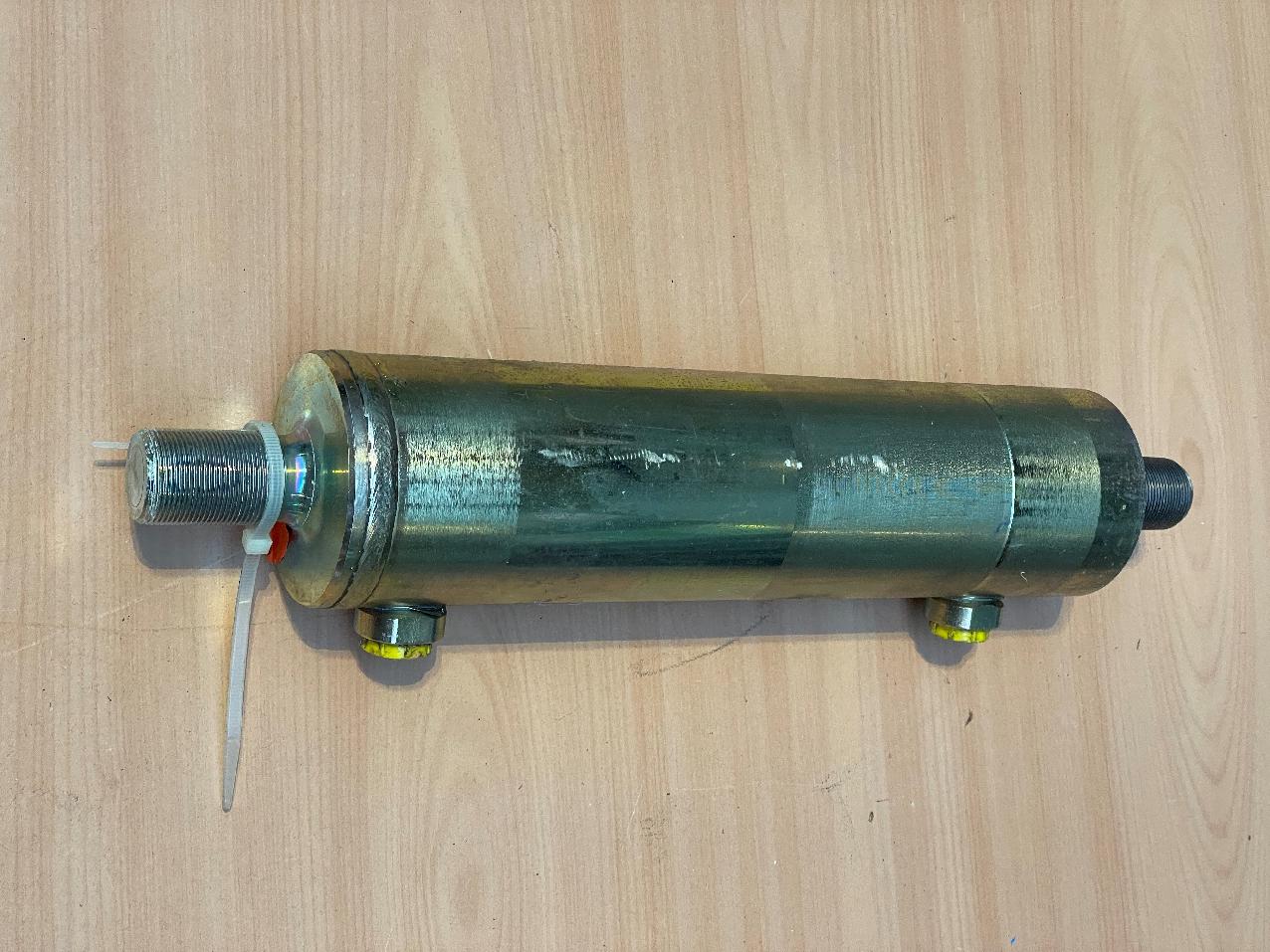 7372990125 Grove AT / RT / GMK STEERING CYLINDER